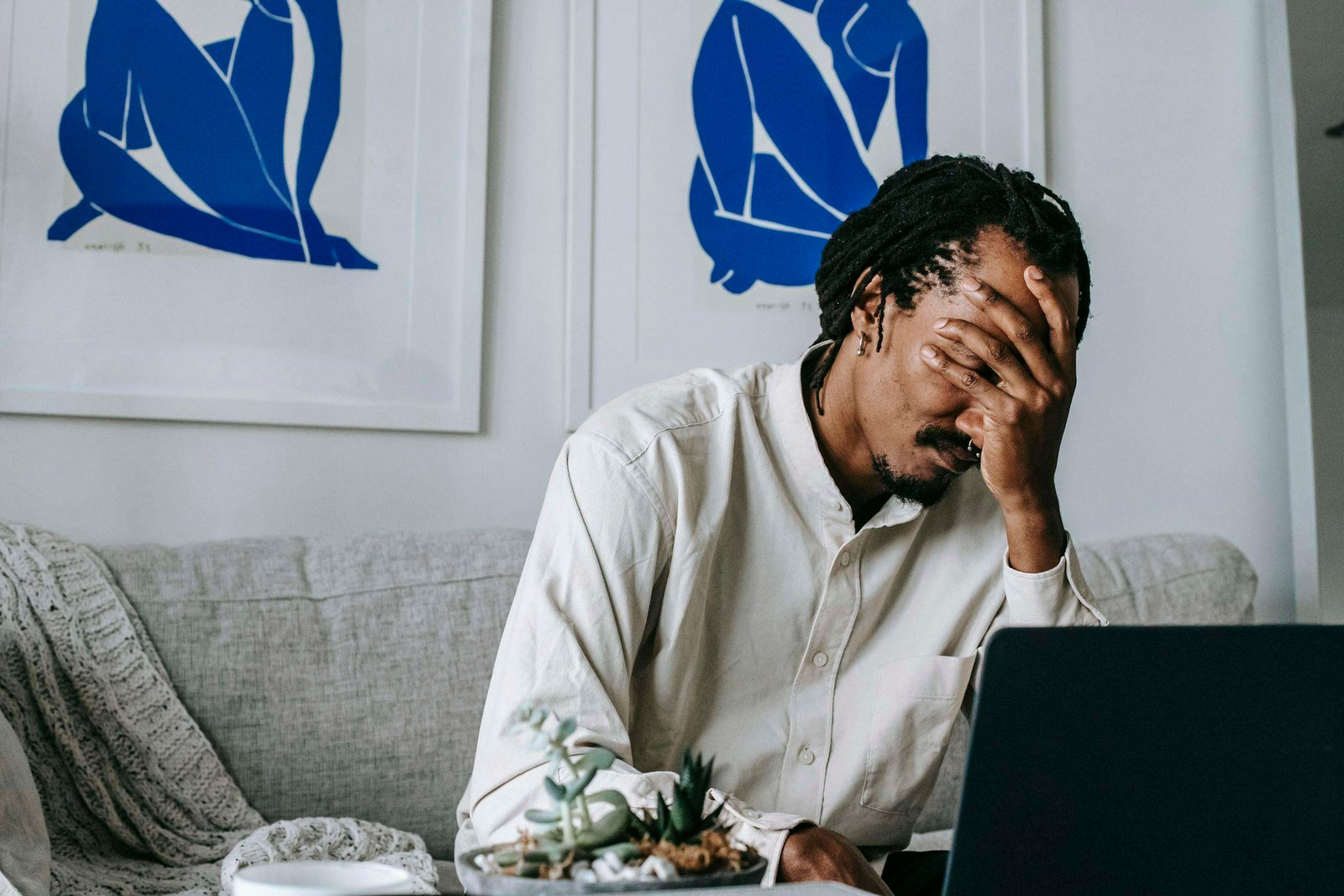 Affiliate Program Failures: A Comprehensive Guide - Managing Affiliates